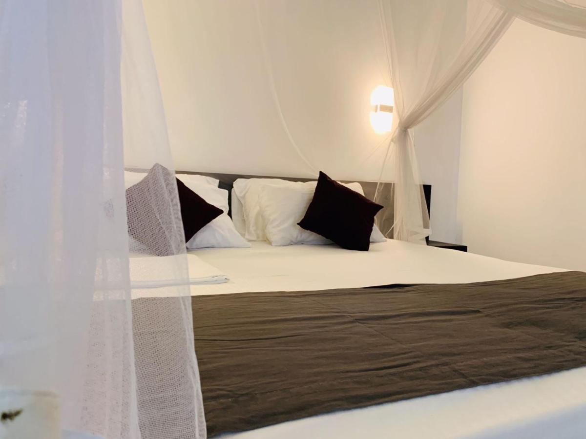 Milla Villa Хиккадува Экстерьер фото